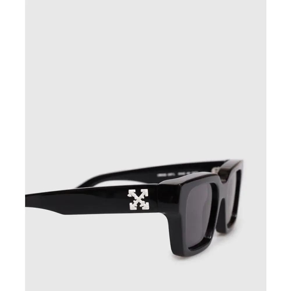 Off-White brand new